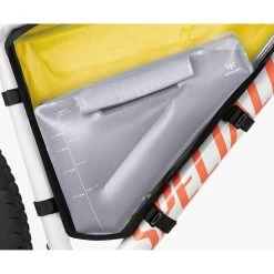 Apidura Frame Pack Hydration Bladder 3 L - Trinksystem -Camping Verkäufe apidura frame pack hydration bladder 3 l trinksystem apd fyl 0000 000 1