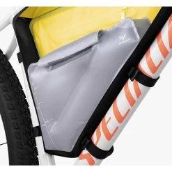 Apidura Frame Pack Hydration Bladder 3 L - Trinksystem -Camping Verkäufe apidura frame pack hydration bladder 3 l trinksystem apd fyl 0000 000 2